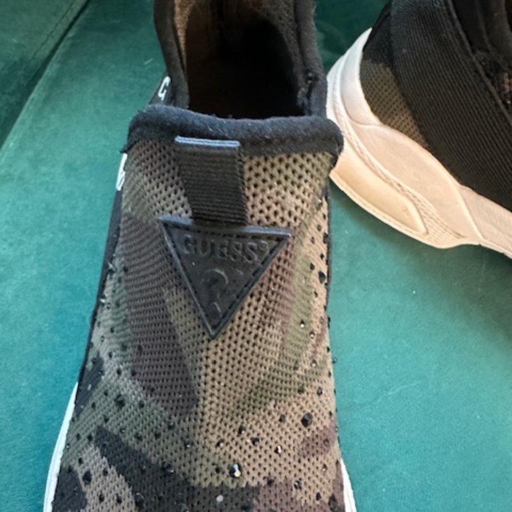 Guess Camo Blink Sneakers